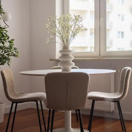 Arena Ursynow Luxury Apartment