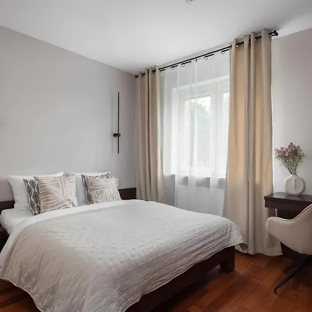 Arena Ursynow Luxury Apartment