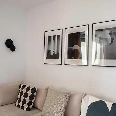 Arena Ursynow Luxury Apartment *